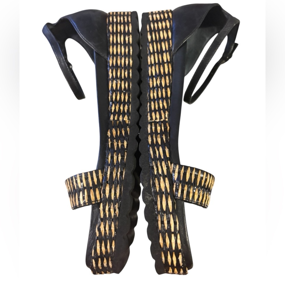 BERNARDO “Lena” sandals  black & tan woven w/ ankle strap 8.5M EUC gently worn